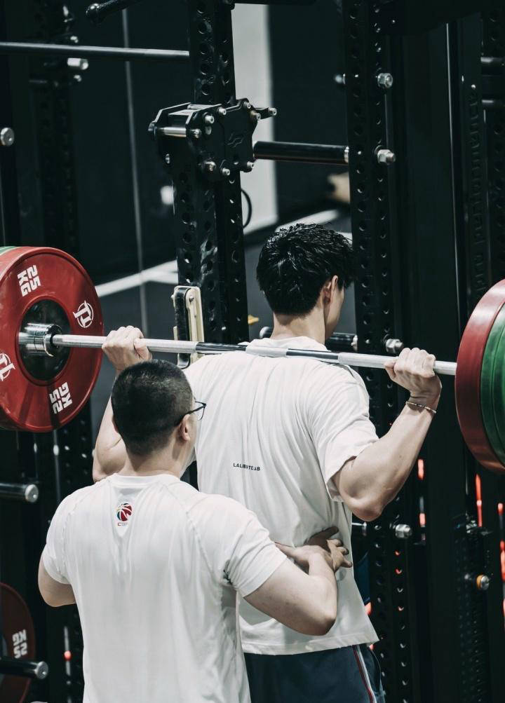 力和毅力一, 力的中国球, 记迈克尔 力和毅力一, 力的中国球, 记迈克尔