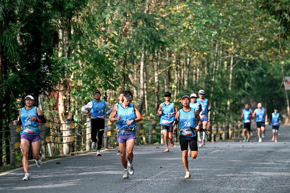 国际影响力, 支顶尖户外