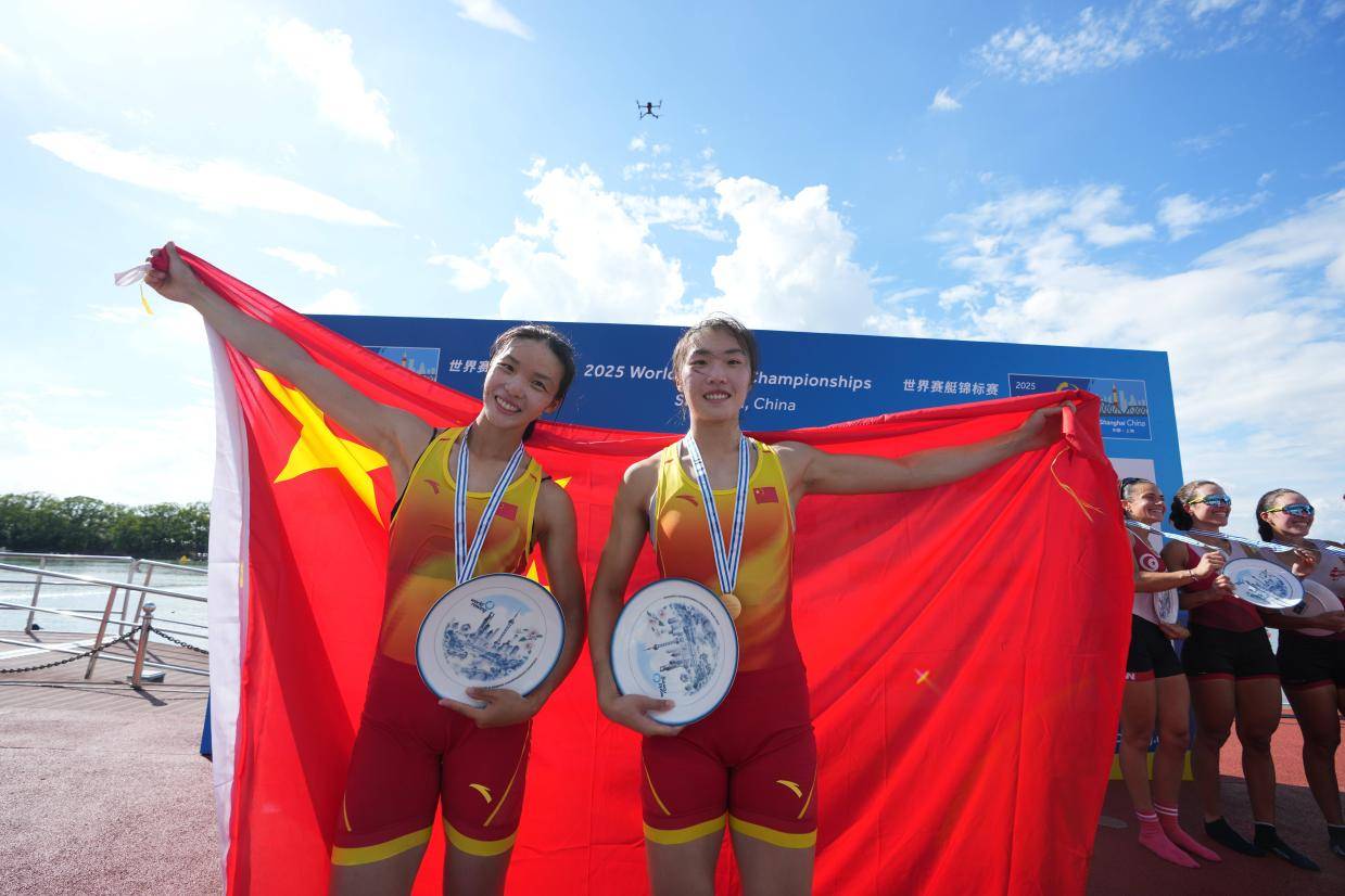 级双人双桨, 世界赛艇锦